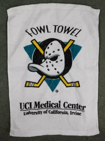 Anaheim Mighty Ducks "Fowl Towel" 10"x15" Vintage NHL Hockey Rally Towel Cover