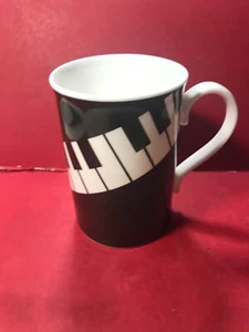 BLACK & WHITE MUG, PIANO, THE MUSIC GIFT CO, MADE IN ENGLAND, FINE BONE CHINA - Picture 1 of 5