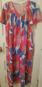 Vintage Lorraine Ladies Size Small Long Floral Lounge Housedress Made in USA - Picture 1 of 8