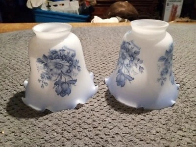 2 CT. CASABLANCA~ VINTAGE VICTORIAN STYLE CEILING FAN/LAMP GLASS SHADES REPLACM. - Image 1 of 4