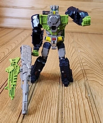 TRANSFORMERS TITANS RETURN HARDHEAD READ - Image 1 of 4