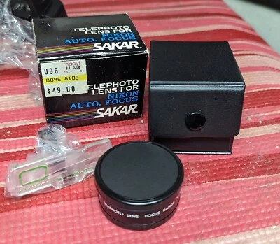 Teleobjetivo NOS SAKAR para enfoque automático Nikon en caja original. Foto 1 de 3