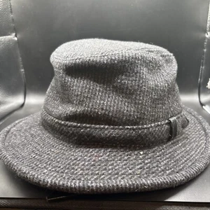 Tilley Hat Endurables 100% Wool Tweed Size 7 1/8 22 3/8 57.5cm Gray Winter Hat - Picture 1 of 12