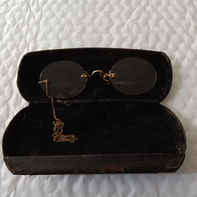 Anteojos Shuron antiguos Pince Nez gafas vintage en estuche Foto 1 de 4