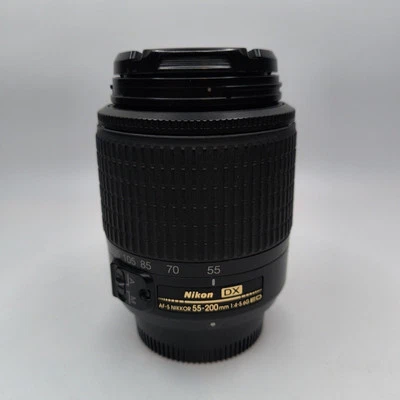 Nikon DX AF-S Nikkor 55 - 200 mm f4 - 5,6 ED SWM.Tele zoom lente con tapas Foto 1 de 4