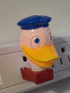 Donald Duck Plug In Night Light • WORKS! • GE • Walt Disney - Picture 1 of 5