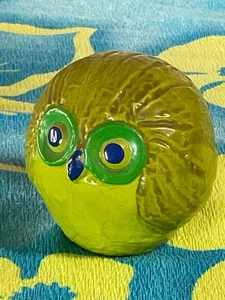 Vintage Avocado Green Owl Paperweight Figurine by Fitz & Floyd Made in Japan - Picture 1 of 8