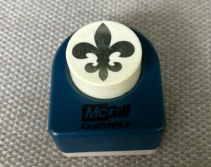 McGill Craftivity ‘Fleur-de-Lis” Craft Paper Punch Scrapbooking Art Card - Picture 1 of 2