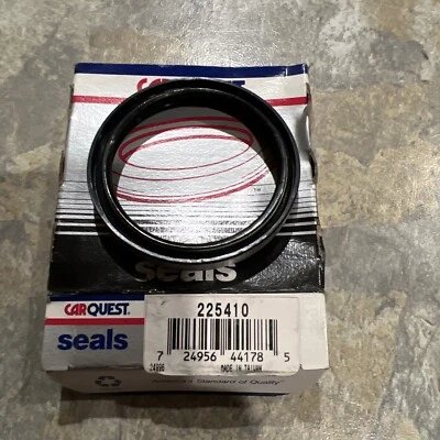 Sello de aceite National 225410 para Toyota 99-87 (FW) ¡En caja Carquest! ¡Envío gratis! Foto 1 de 4