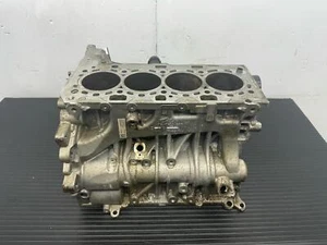 2016-2017 BMW X1 F48 OEM 2.0L TWIN TURBO ENGINE CYLINDER BLOCK *FLOOD RECOVERY* - Picture 1 of 19