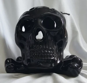 Black Skull Cross Bones Vanilla Amber Sachet Holder Hallowee Pirate Birthday - Picture 1 of 10