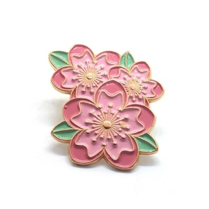 Spilla a grappolo floreale festa fiori di ciliegio rosa primavera giardino fioritura accento bavero - Foto 1 di 3