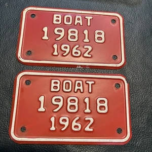 1962 Near Mint Pair Michigan License Plate Boat # 19818 Red Original Paint - Picture 1 of 9