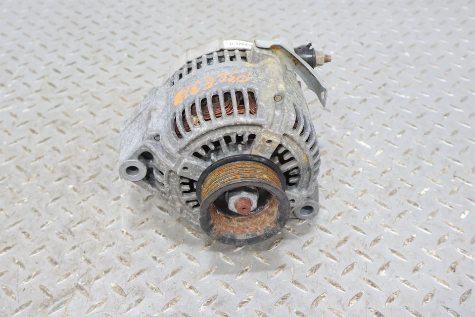 Alternador Lexus SC300 SC400 1992-1995 Foto 1 de 4