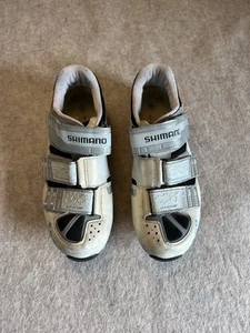 Shimano Women’s Size 41 Cycling Shoes - Picture 1 of 3