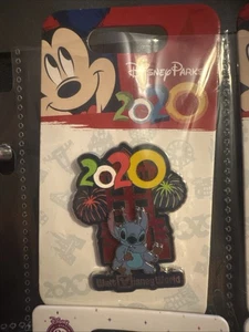 NEW Disney STITCH 2020 Christmas Pin Disneyland Parks Resort - Picture 1 of 1