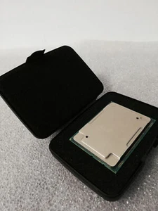 2x Intel Xeon Gold 6152 22Core 2,1GHz max 3,7Ghz 30,25MB Cache SR3B4 Processor - Bild 1 von 6