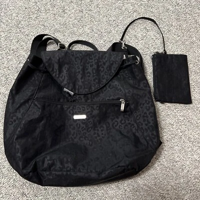 Mochila Bagallini Cinch preta estampa de animais com bolsa de moedas vários bolsos - Imagem 1 de 4