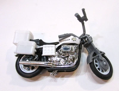 Excelente Juguete Yat Ming 3.5" Largo Policía V-Twin Cilindro Excavadora Motocicleta Blanco Foto 1 de 3