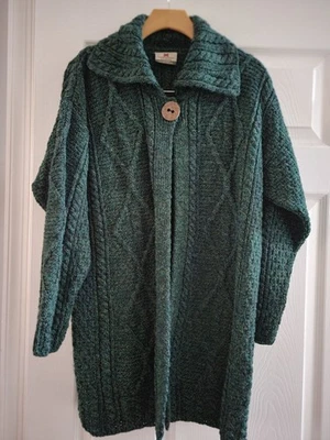 Cárdigan irlandés de lana verde para mujer talla pequeña pescador Carraig Donn prendas de punto  Foto 1 de 4