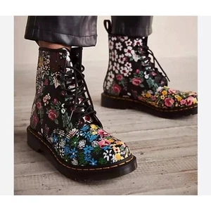 NWOB Dr. Martens 1460 Pascal Floral Mash Up Leather Lace Up Boots Size 6 - Picture 1 of 4