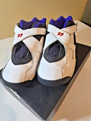 Jordan 8 Retro Sneakers Toddler Size US 10C pre owned - Imagem 1 de 4