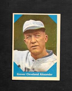 1960 FLEER #5 GROVER CLEVELAND ALEXANDER - NM+++ 3.99 MAX SHIPPING COST