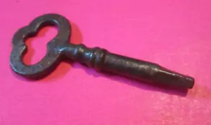 VINTAGE SINGER TREADLE SEWING MACHINE SKELETON KEY WITH 4 SIDES MORe LISTED gWa - Picture 1 of 2