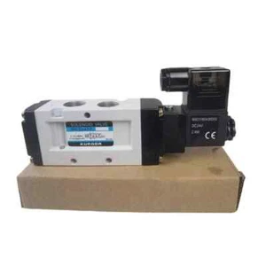 RKS2450 RKS2420 KURODA Solenoid Valves Directional Valves AC220V DC24V - Picture 1 of 4