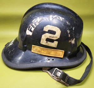 VINTAGE 1970s CAIRNS  & BRO FIRE HELMET w/ LINER - Picture 1 of 7