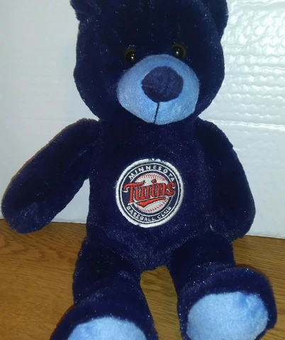 Minnesota Twins Mascot TC Bear Plush Toy Mascot 9" Good Stuff 2010 Cover
