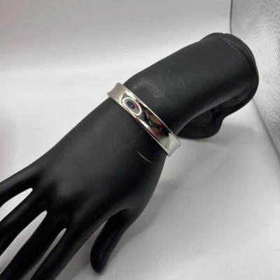 Pulsera con bisagra en tono plata Whiting & Davis delgada joyería Foto 1 de 4