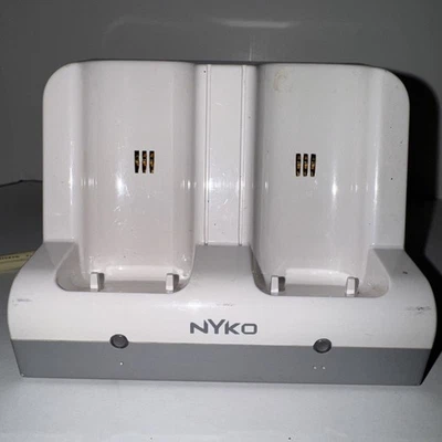 Nyko 87000-A50 Nintendo Wii Remote Charging Docking Station Video Game Accessory - Image 1 of 4