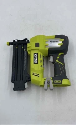 Clavadora Brad inalámbrica calibre 18V One + Airstrike verde negra calibre 18 Foto 1 de 4