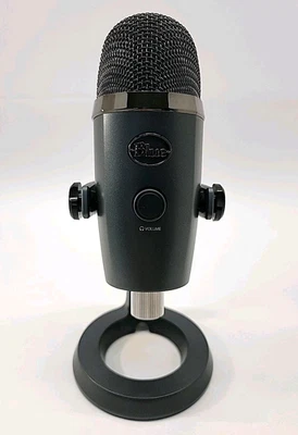 BLUE YETI Podcasting USB Wired Microphone With Adjustable Stand Headphone Jack - Image 1 of 4