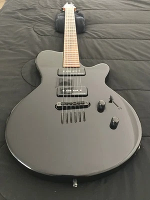 Godin LG Black - Seymour Duncan P-90 Pickups Great Condition - Rare Non-US Model - Image 1 of 4