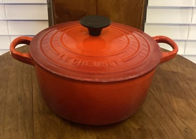 LE CREUSET #18 Enamel Cast Iron 2 Qt. Dutch Oven Pot & Lid Red Vintage 7 1/4” - Image 1 of 4