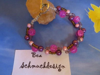 Armband gefädelt, lila-rosa-blau-gold, Handarbeit, Knebelverschluss - Bild 1 von 2