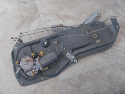 Regulador de motor de ventana eléctrica trasera Volvo 850 derecha lado del pasajero 93 94 95 usado OEM Foto 1 de 2