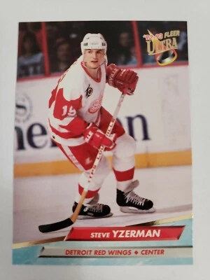 1992-93 Fleer Ultra Ice Hockey Steve Yzerman #55 - Image 1 of 2