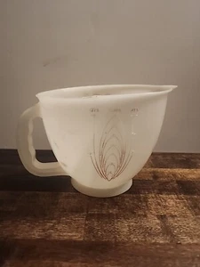 Vintage Tupperware Mix N Store 8 Cup 2Qt Measuring Bowl Pitcher No Lid 500 Clear - Picture 1 of 9