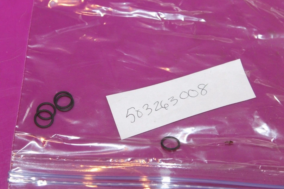 Cinco (5) juntas tóricas Poulan. Parte 503263008. Adquirido en un concesionario cerrado.  Foto 1 de 1