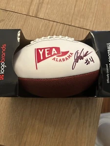 JALEN MILROE FIRMADO FÚTBOL ALABAMA MAREA CARMESÍ QB NFL RTR ROLLO - Imagen 1 de 4