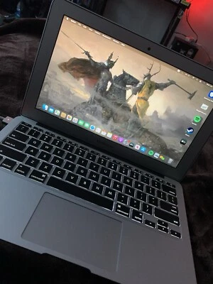 Apple MacBook Air 11 inch - 2014-2016 Model - 128GB SSD - - Image 1 of 4