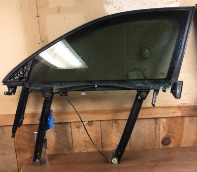 Audi A4 S4 2008 ventana delantera izquierda B6 A4 OEM 8E0 837 629 regulador 8E0 837 461 C Foto 1 de 4