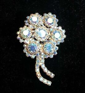 Weiss Signed Brooch Pin Blue Flower Bridal Bouquet Vintage 2.25 in Gold Tone
