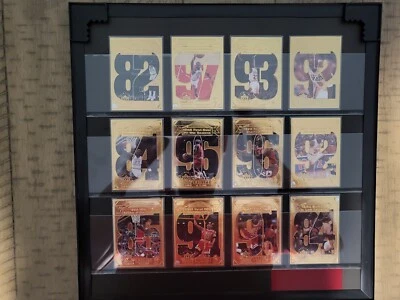 Juego de cartas de oro de 22kt autenticadas de Michael Jordan de cubierta superior (12 cartas de oro de 22kt) Foto 1 de 4