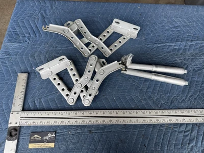 Volvo 240 244 1986-1993 cubierta tapa maletero bisagra izquierda y derecha par plateado #4835E Foto 1 de 4