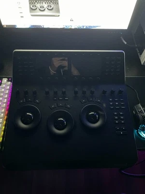 Blackmagic DaVinci Resolve Mini Panel (used once for one movie coloring) - Image 1 of 4