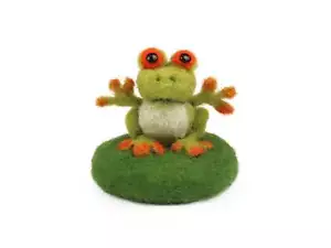 The Makerss Felting Kit - Tiny Frog Needle Felt Kit. Amiguwoolli - Picture 1 of 2